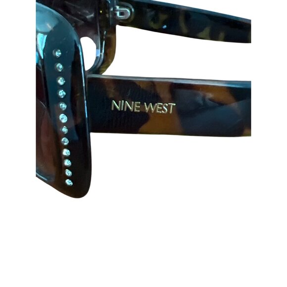 Nine West Tortoise Shell Sunglasses Clear Rhinestone Accents Vacation Summer - Picture 4 of 6